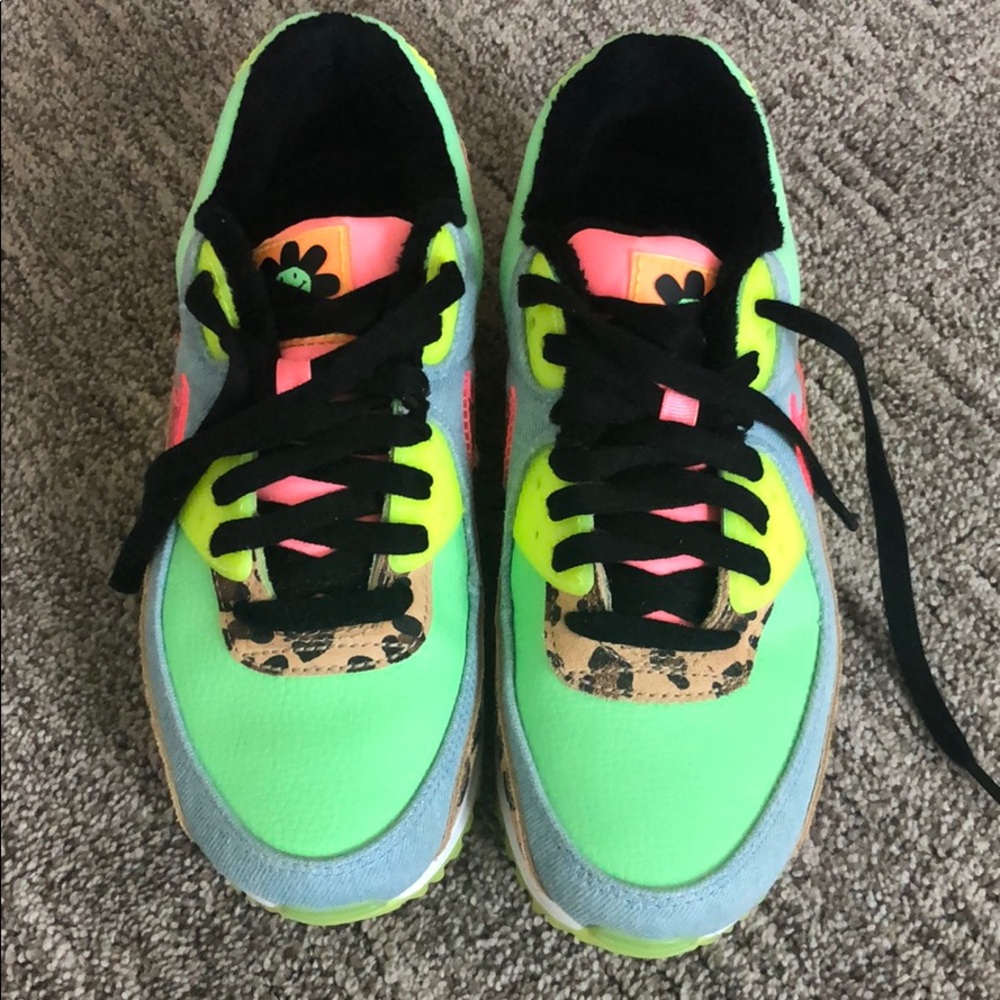 Nike Air Max 90 LX Women's Shoe size 9